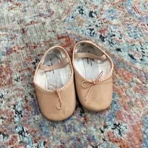 Ballet shoes